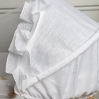 سلة موسى قش بتلبيسة قماش اللنن اوف وايت