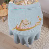 بطانية صوف مطرزة