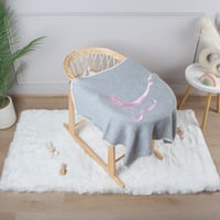 بطانية صوف مطرزة