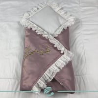 مدس مطرّز مع كلفة بالاطراف