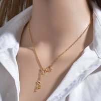 سلسال فراشة مطلي ذهب عيار 21 مع اسم من اختيارك