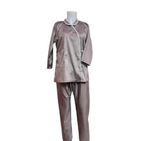 ملابس عاملات مخمل شتوي