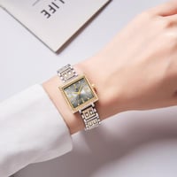 ذهبي فضي رمادي