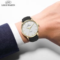 ذهبي أسود ميناء أبيض