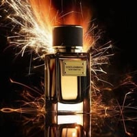 عطر فيلفت ديزيرت عود من دولتشي غابانا او دو بارفيو...