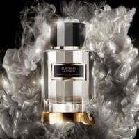 عطر كارولينا هيريرا بلاتينيوم ليذر او دو بارفيوم 1...