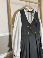 مريول مدرسي متوسط