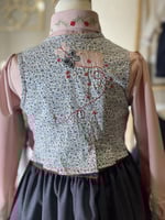 طقم تنوره مع قميص و فيست مُطرز