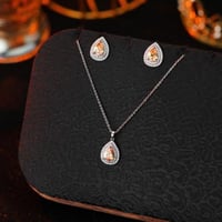 تعليقة مع حلق زركون فضي فص عسلي من فايلت