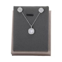 تعليقة مع حلق زركون فضي من فايلت