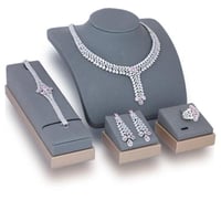 طقم زركون فضي فص وردي من ماركة فايلت