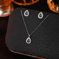 تعليقة مع حلق زركون فضي فص أخضر من فايلت