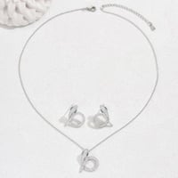 تعليقة مع حلق زركون فضي من فايلت