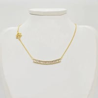 تشوكر زركون ذهبي من ماركة فايلت