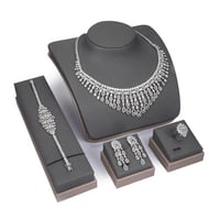 طقم زركون فضي من ماركة فايلت