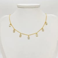 تشوكر زركون ذهبي من ماركة فايلت