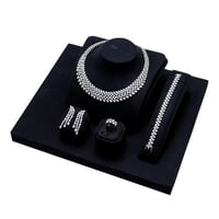 طقم زركون فضي من ماركة فايلت