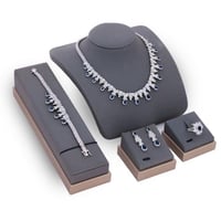 طقم زركون فضي فص كحلي من ماركة فايلت