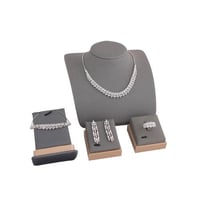 طقم زركون فضي سحاب ماركة فايلت