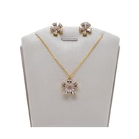 تعليقة مع حلق زركون ذهبي ماركة فايلت