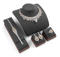 طقم زركون مكس من ماركة فايلت