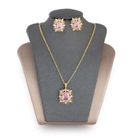 تعليقة مع حلق زركون ذهبي فص وردي من فايلت