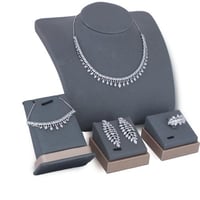 طقم زركون فضي سحاب ماركة فايلت