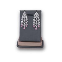 حلق زركون فضي فص وردي من ماركة فايلت