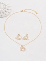 تعليقة مع حلق زركون ذهبي من فايلت