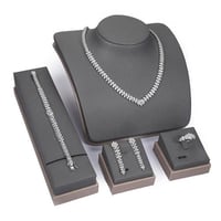 طقم زركون فضي من ماركة فايلت