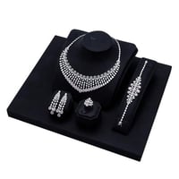 طقم زركون فضي فص وردي من ماركة فايلت