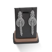 حلق زركون فضي من ماركة فايلت