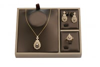 نص طقم زركون ذهبي من ماركة فايلت