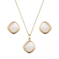 تعليقة مع حلق زركون ذهبي من ماركة فايلت