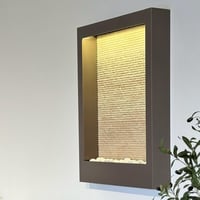 شلال جداري وسط - 95x65 سم