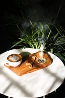 مبخرة وقاعدة قهوه