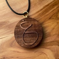 ميدالية نحت بارز