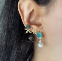 اقراط سكوير حجر اخضر ولؤلؤ