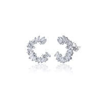 اقراط بارلين باقيت ابيض