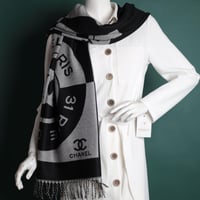 شال شانيل C106