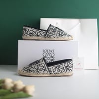 شوزات لويفي LOE10