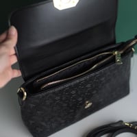 شنطة دكني نسائي D105