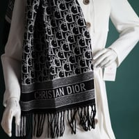 شال ديور R109