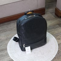 شنطة ضهر فندي F150