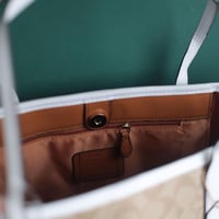 شنطة كوتش سيتي توت باق CO120