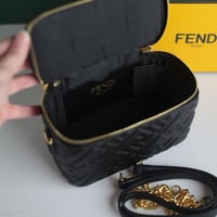 شنطة فندي نسائي F115