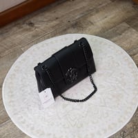 روبيرتو كفالي مونوجرام سنيك k101