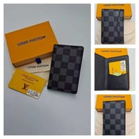 محافظ لويس فيتون