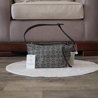 شنطة لويفي كيوب صغيرة L104