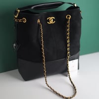 شنطة شانيل ماكسي هوبو c146